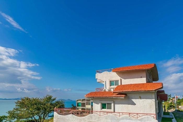 Sunset and Sea Pension