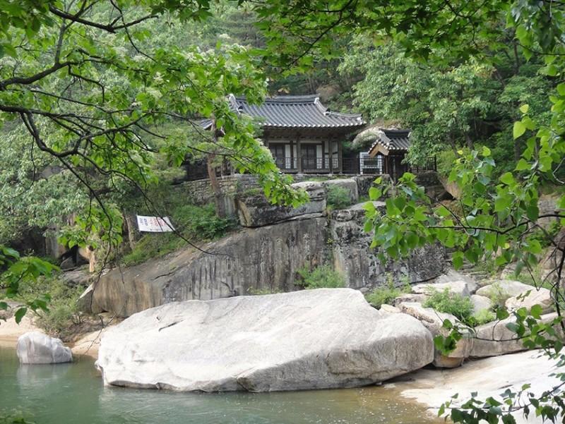 괴산 화양계곡물존펜션 (Goesan Hwayang Gyegokmulzone Pension)