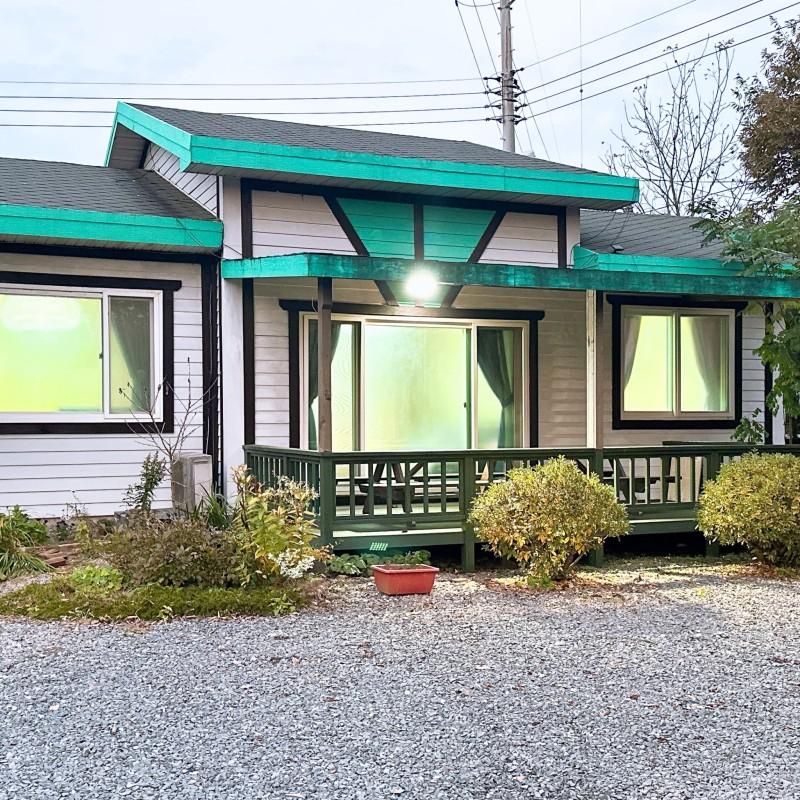 괴산 그랑둘이펜션 (Goesan Grang Duli Pension)