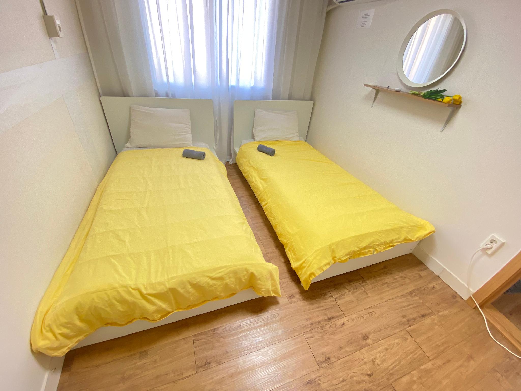 신촌의 아파트먼트 (100m², 침실 1개, 프라이빗 욕실 1개) (Female Privateroom/shared bathroom HongDae)