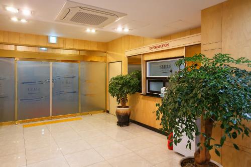 스마일 호텔 (Smile Hotel)