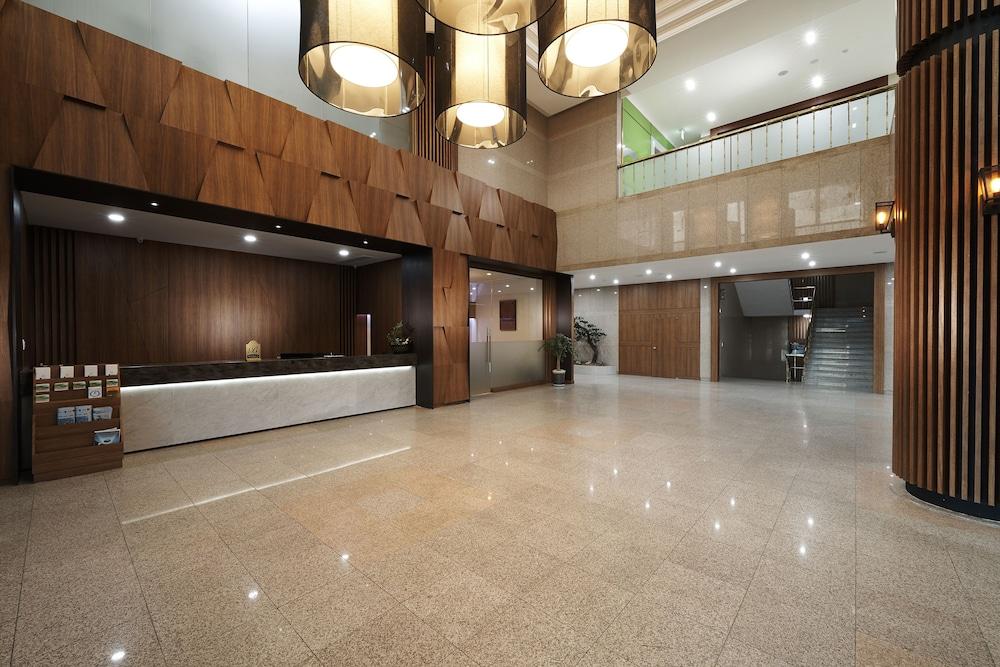 춘천 베어스 호텔 (Chuncheon Bears Hotel)