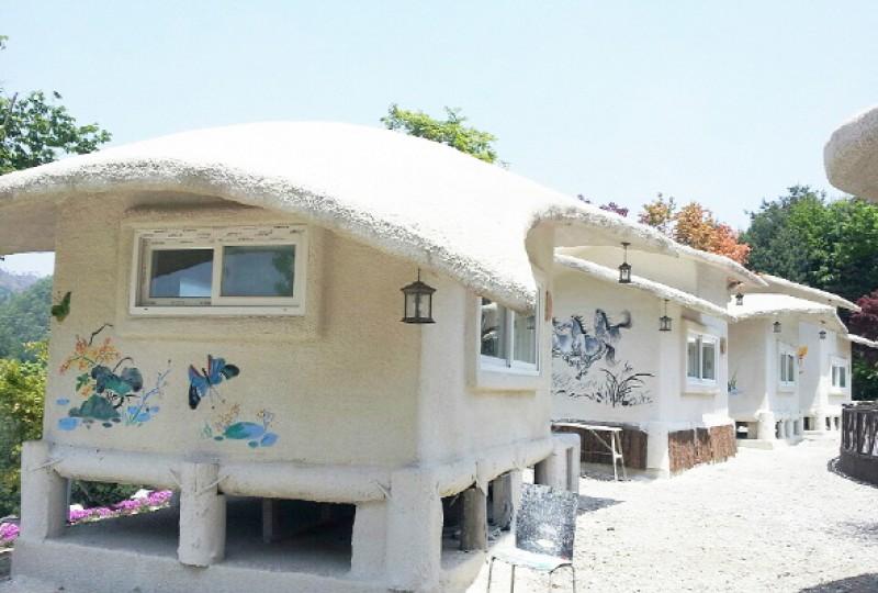 청주 옥화자연담은펜션 (Cheongju Okhwa Nature Dameun Pension)