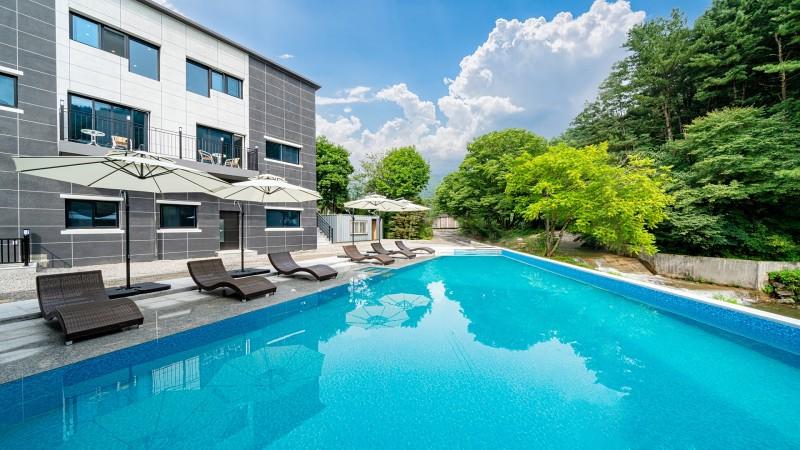 가평 아란풀빌라 (Gapyeong Aran Pool Villa)