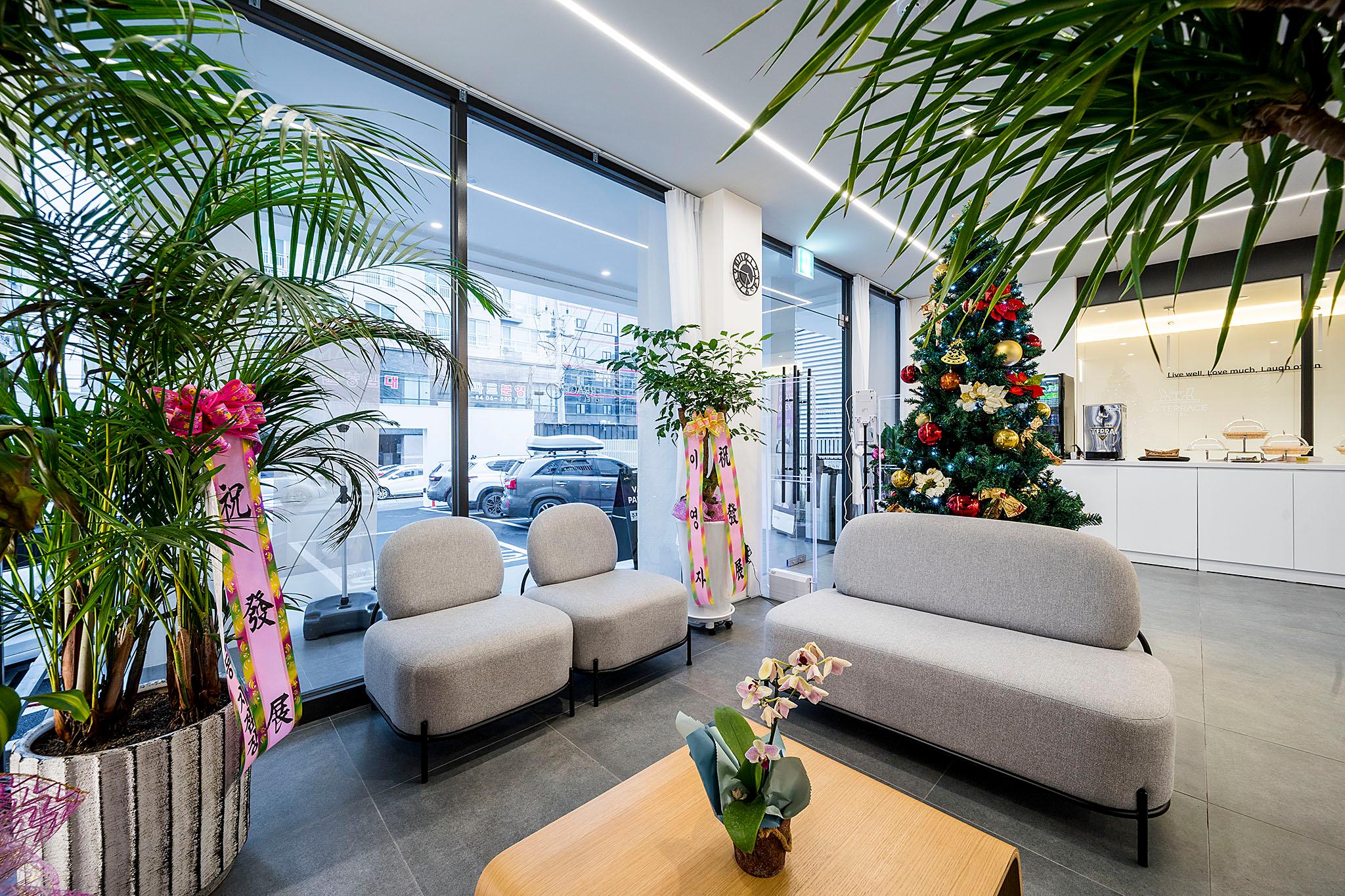 라 테라스 포항 (La Terrace Pohang)