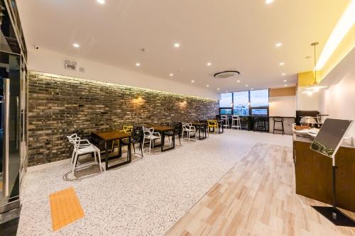 Brown-Dot Hotel Ulsan Sincheon
