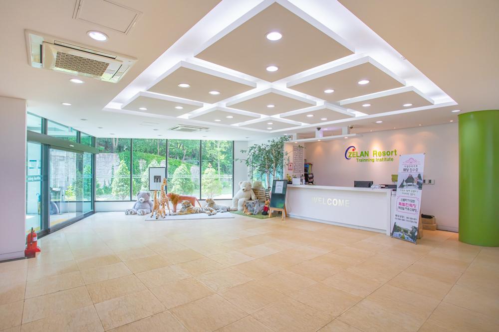 아젤란 리조트 (Azelan Resort)