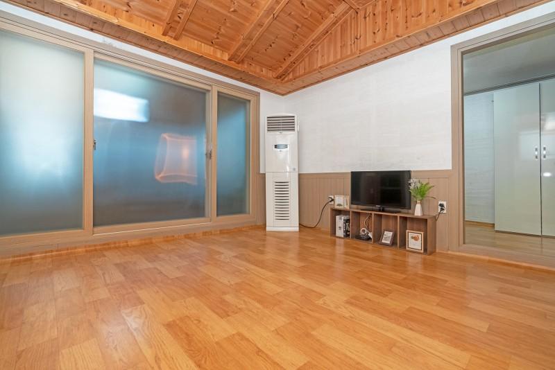 부안 샹그릴라펜션 (Buan Shangri-La Pension)