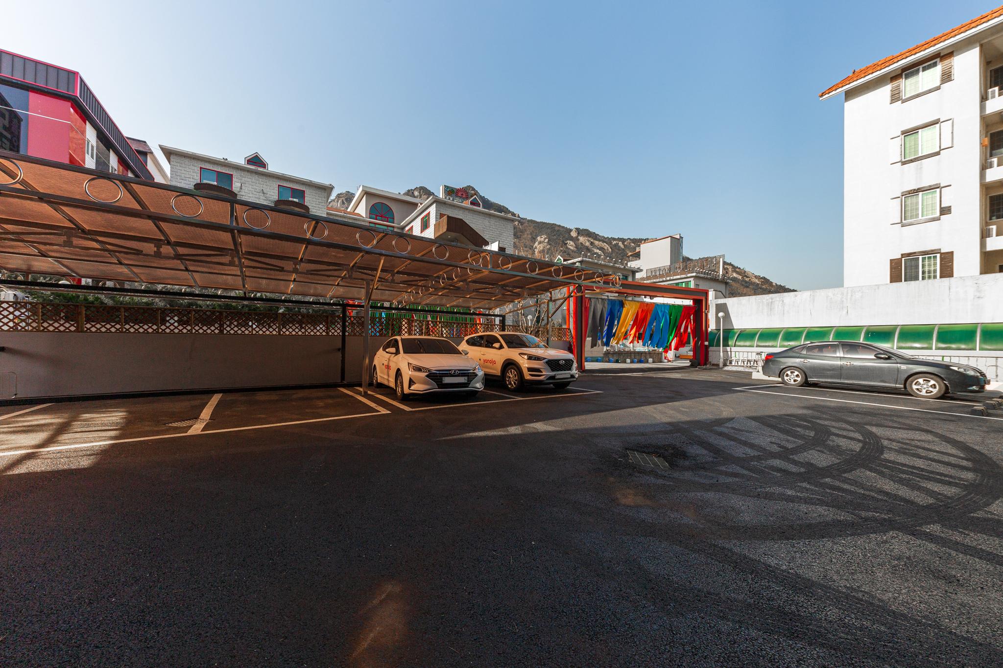 공주(동학사) Q 무인호텔 (Gongju Q Hotel)