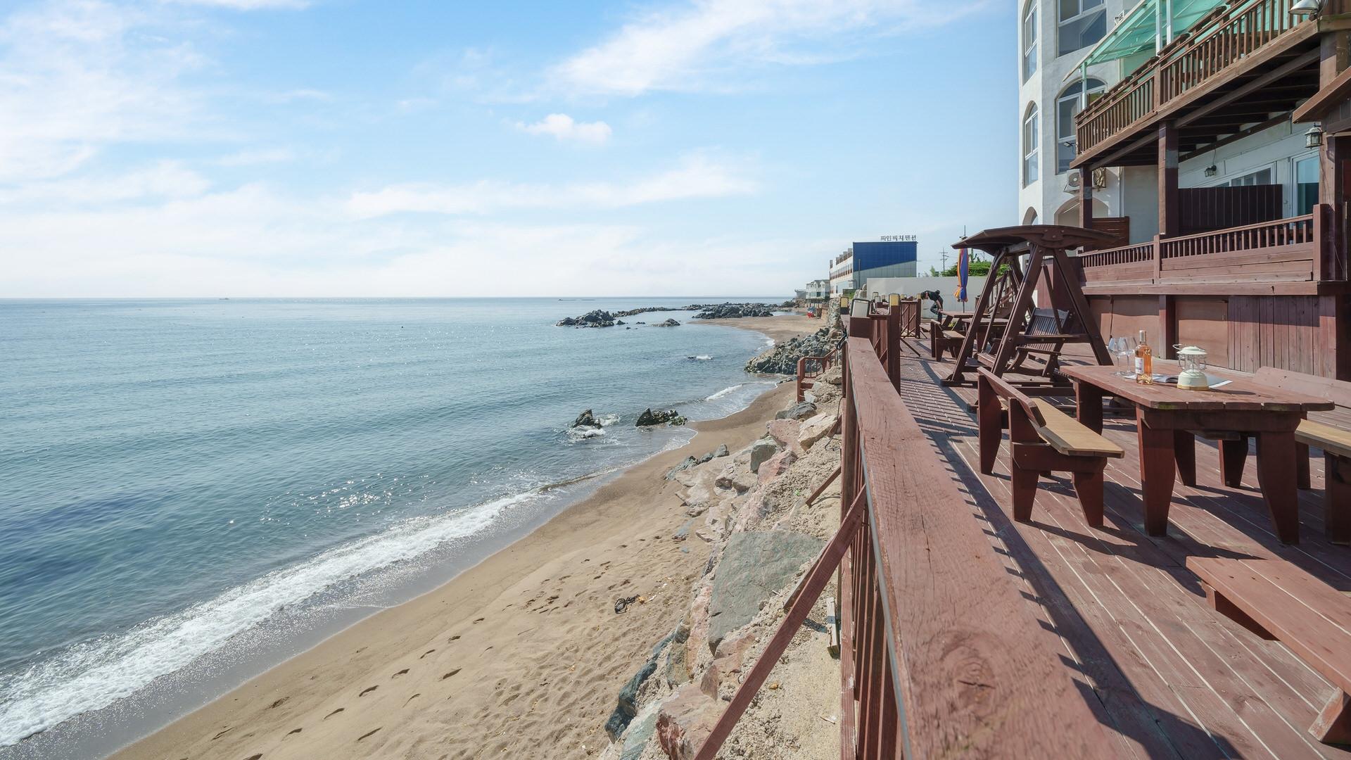 영덕 씨 앤 스파 펜션 (Youngduk Sea & Spa Pension)