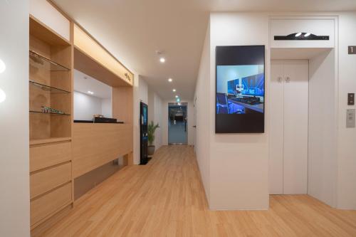 더휴식 아늑호텔 천안역 1호점 (The Hyoosik Aank Hotel Cheonan Station 1st Branch)