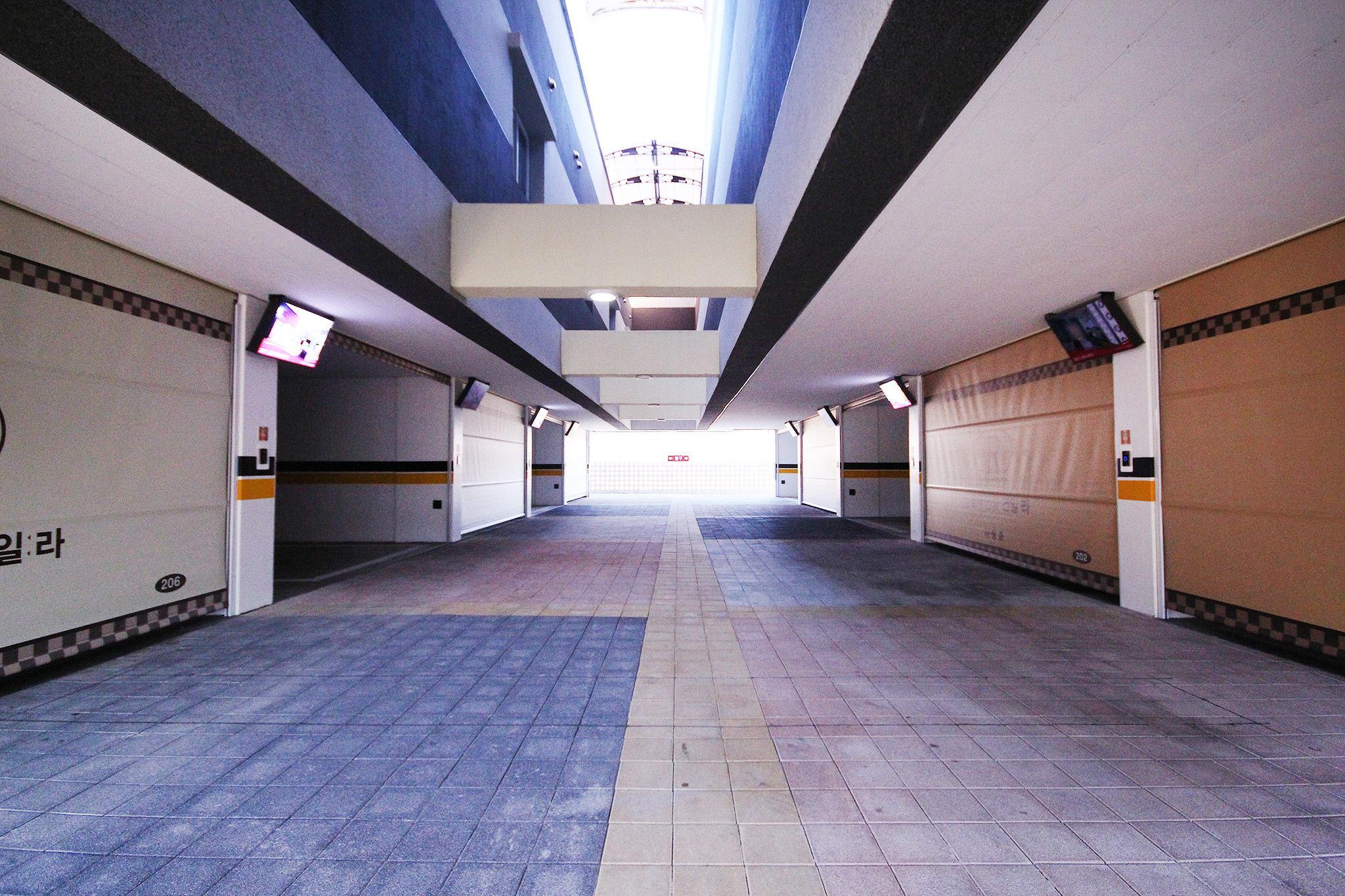 명품 호텔 건일라 (Myeongpum Hotel Geonilla)