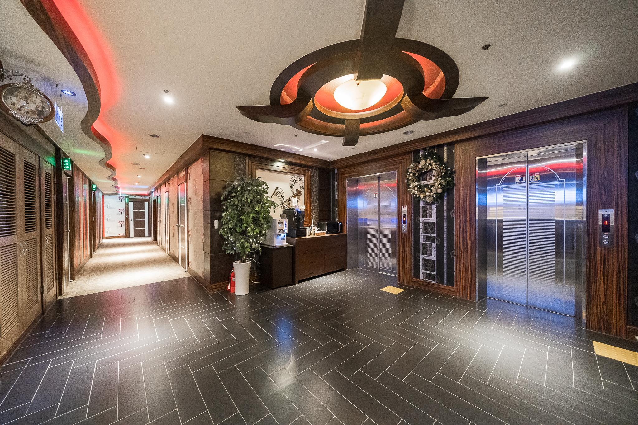 화성 스카이호텔 (Hwaseong Sky Hotel)