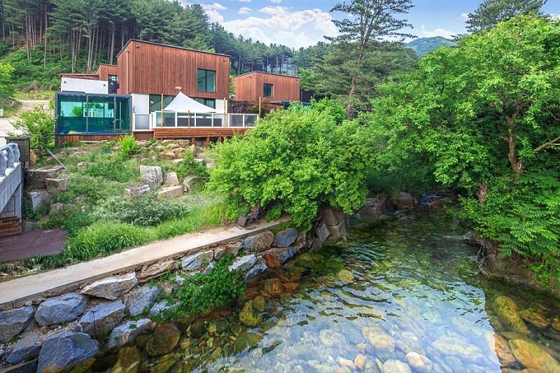 포천 이뉴풀빌라 (Pocheon Inyou Pool Villa)