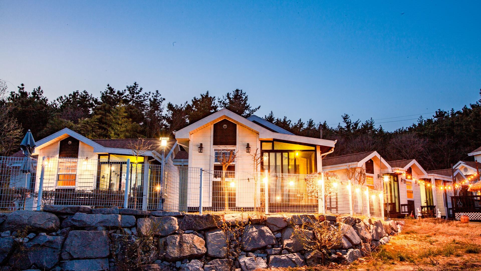 추억더하기 (Anmyeondo Chueogdeohagi)