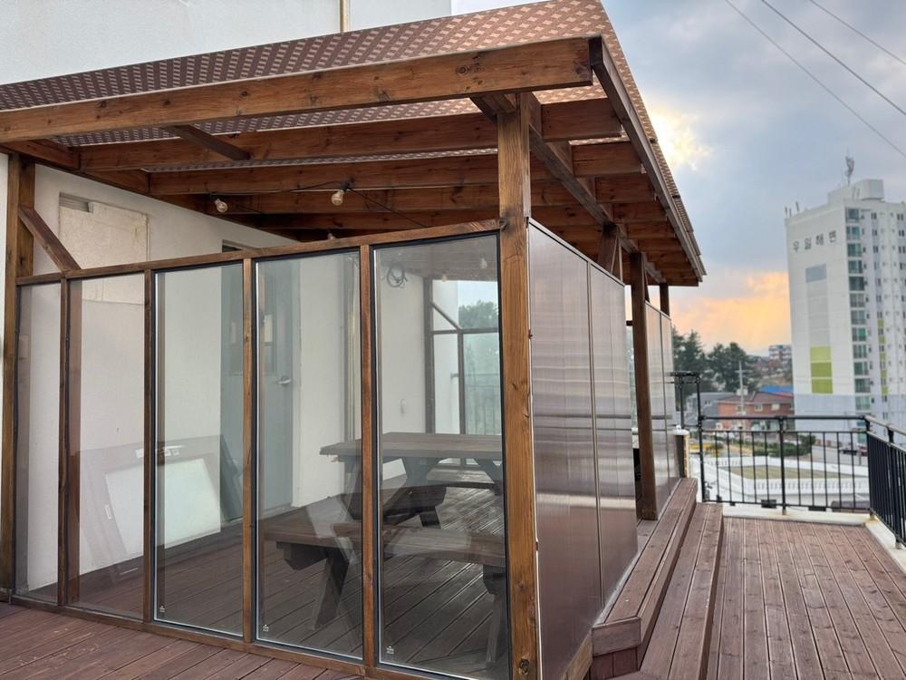 스테이올라 (Stayhola)