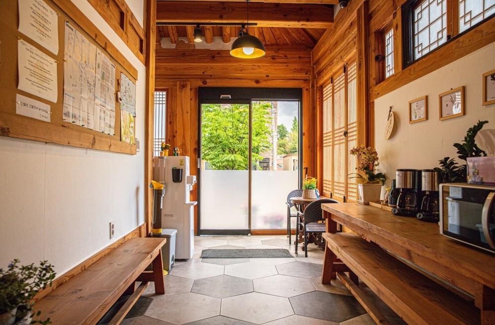 Iga Hanok-Awarded Architectural Culture Award