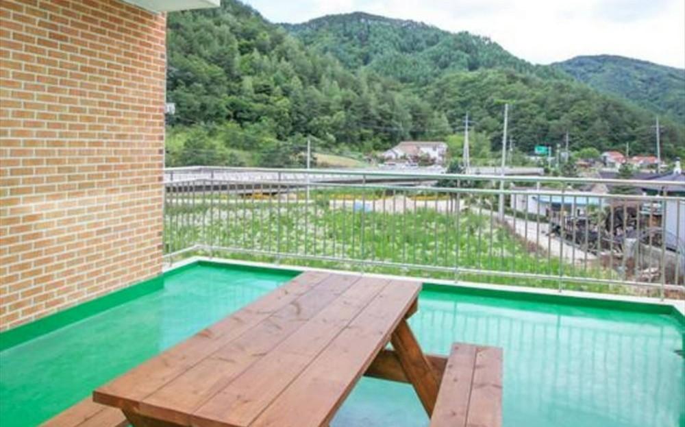 인제 가리산필례펜션 (Inje Garisan Pilye Pension)