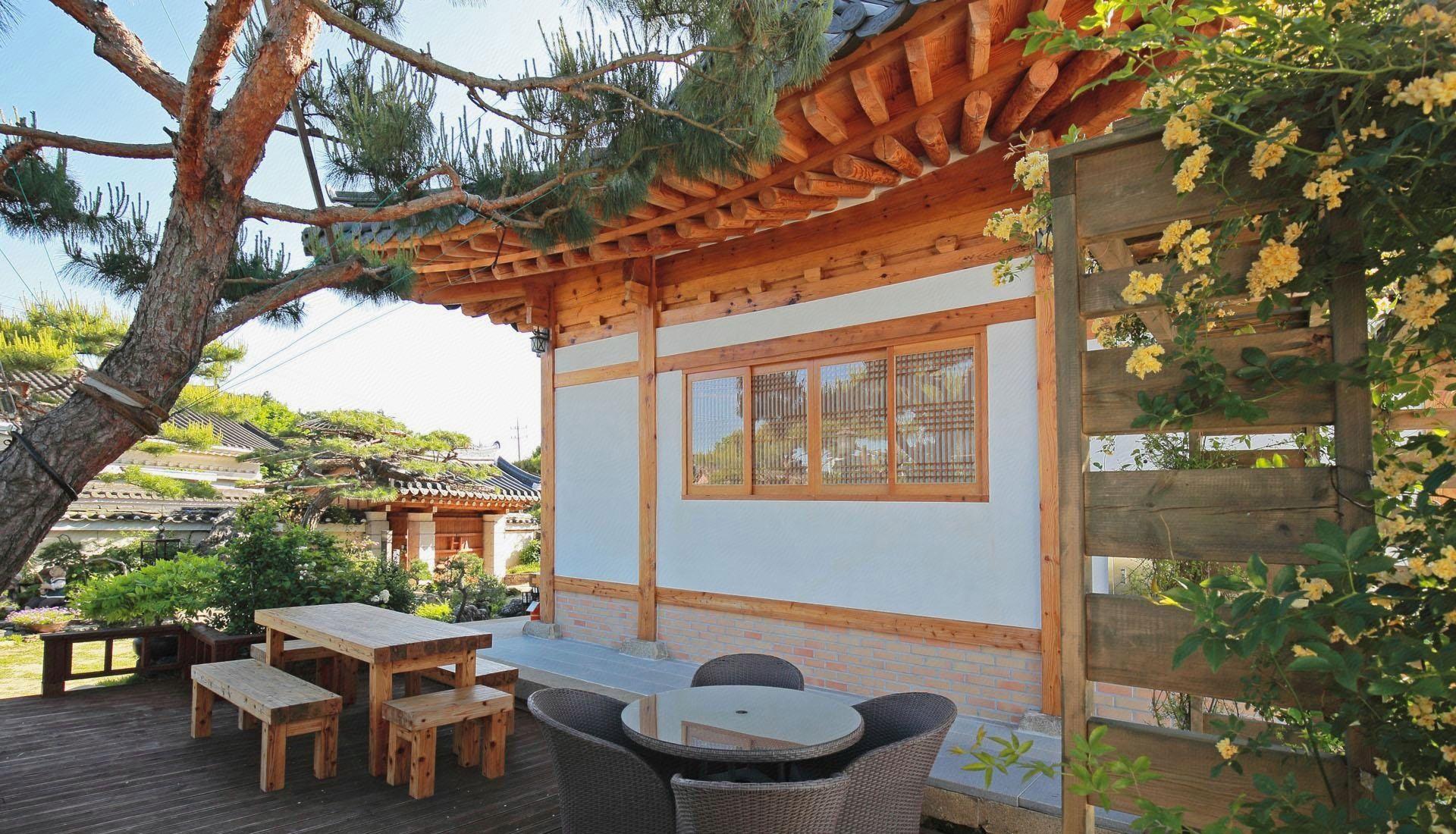 청공 한옥스테이 (Cheonggong Hanok Stay (Korea Quality))