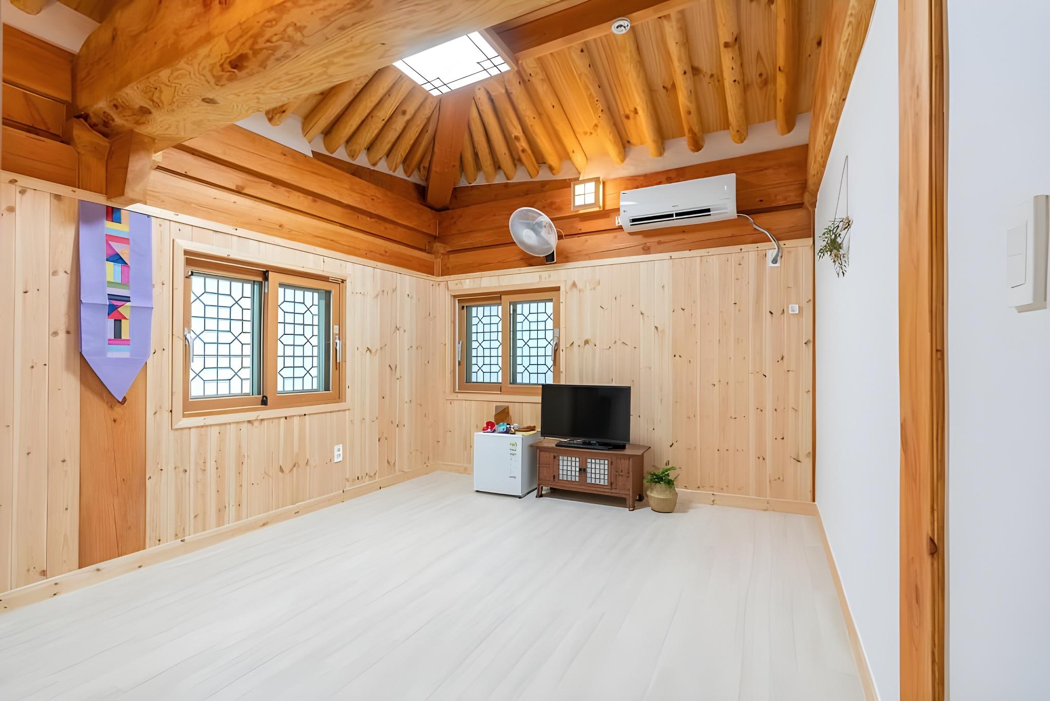 공주 고마게스트하우스펜션 (Gongju Goma Guesthouse Pension)