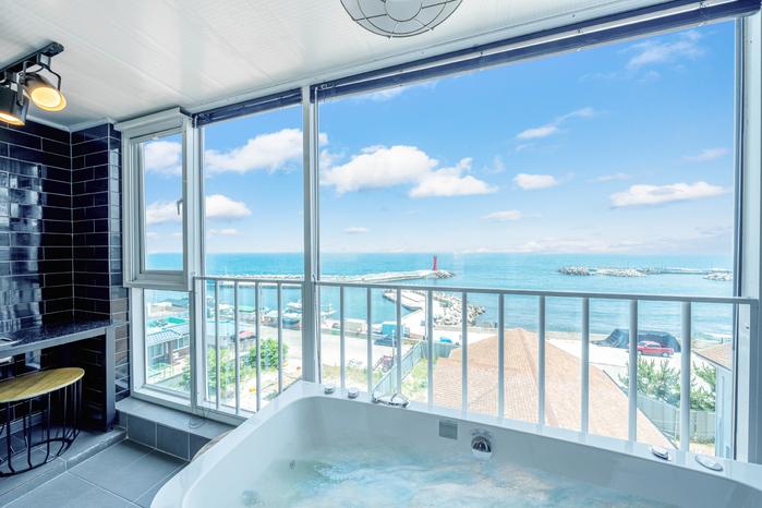 Better Place (Spa & Pool)