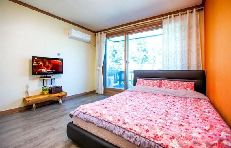 삼척 패밀리아펜션 (Samcheok Family Pension)