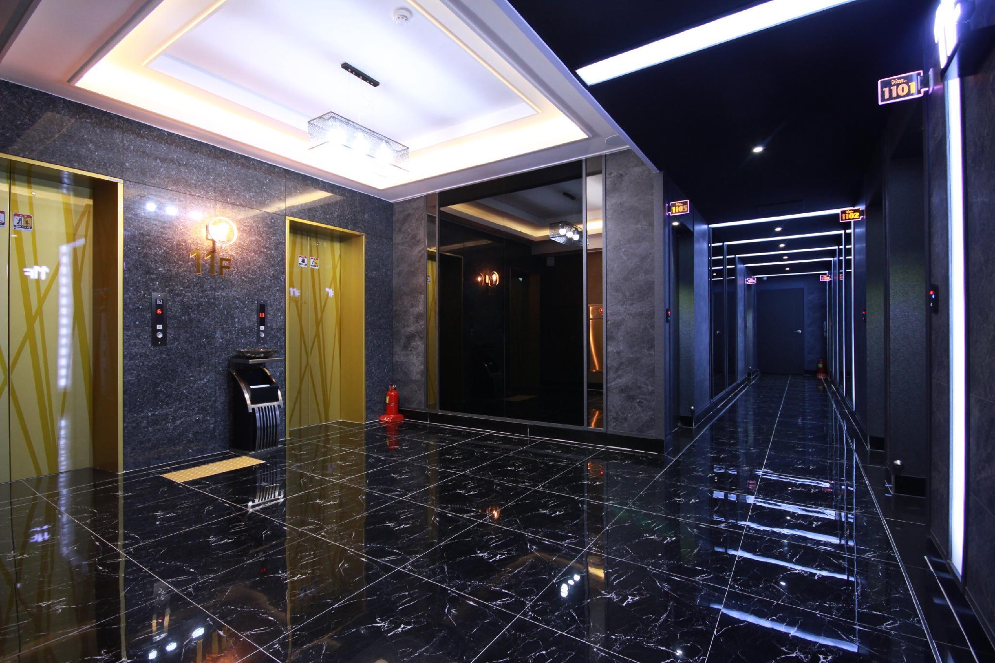 울산 KTX역 G&G (Ulsan KTX Station G and G)