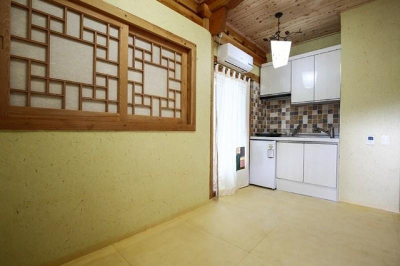 완주 시랑골한옥민박(시보헌) (Wanju Sirangol Hanok B&B (Siboheon))