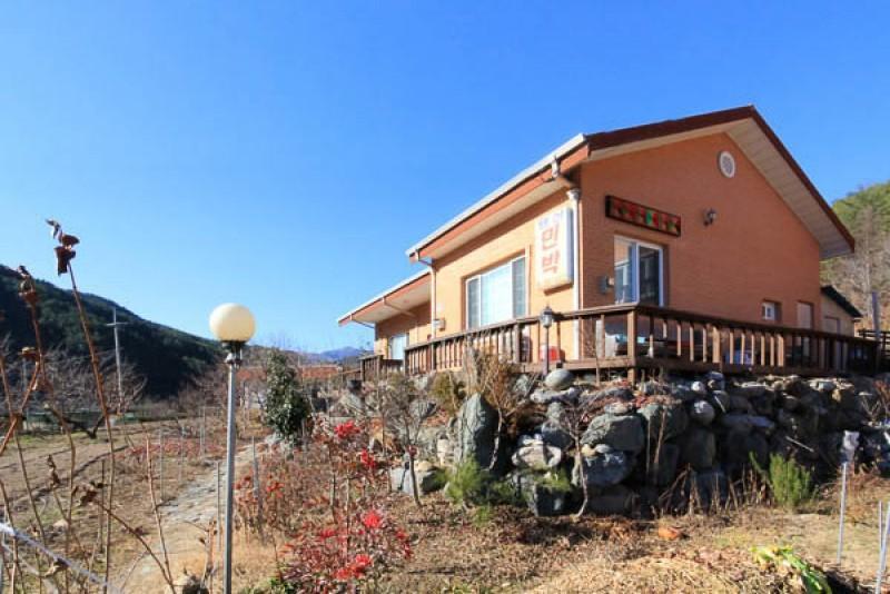 울진 호반펜션 (Uljin Hoban Pension)