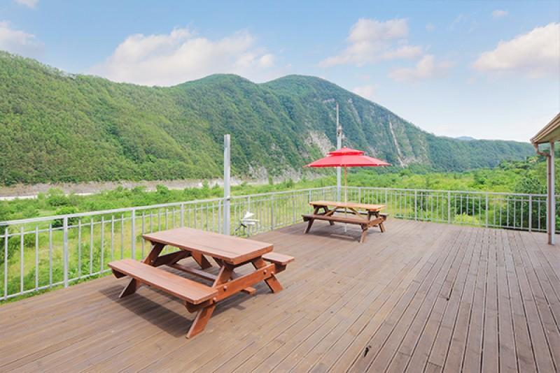 단양 휴돔하우스펜션 (Danyang Hyudom House Pension)