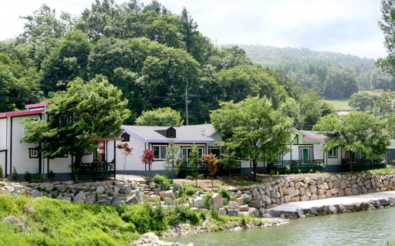괴산 그랑둘이펜션 (Goesan Grang Duli Pension)