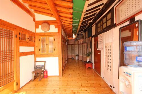 전주 한옥 산민재 펜션 (Jeonju Hanok Sanminjae Pension)