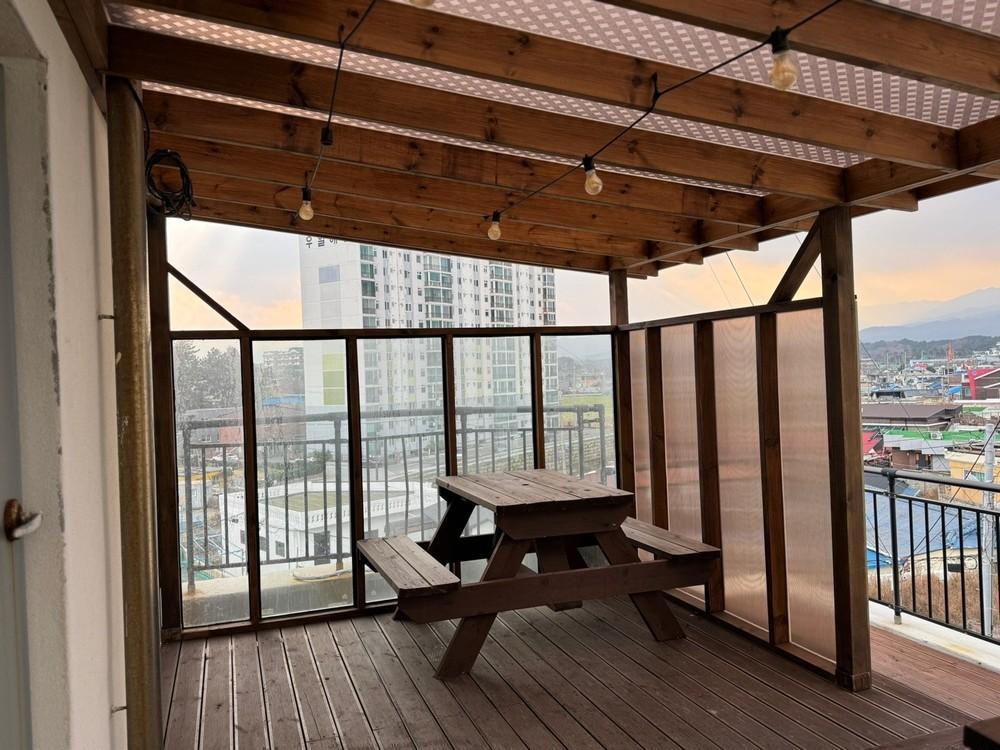 스테이올라 (Stayhola)