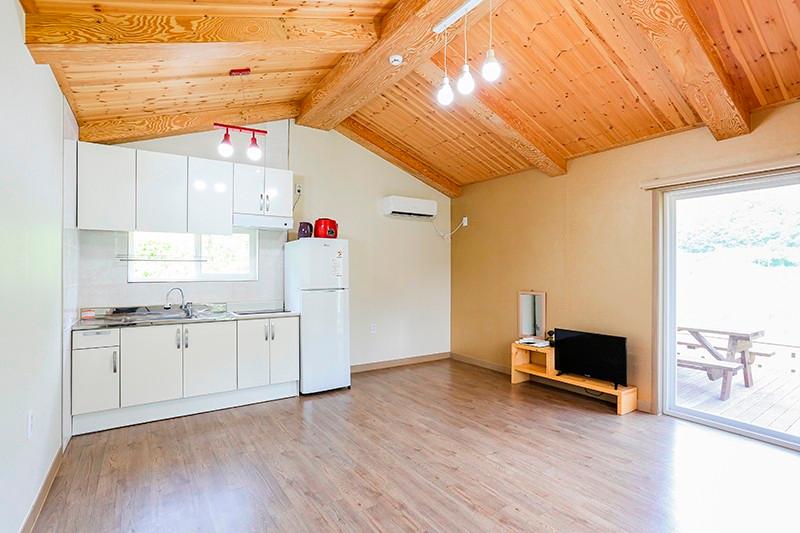 공주 하얀펜션 (Gongju Hayan Pension)