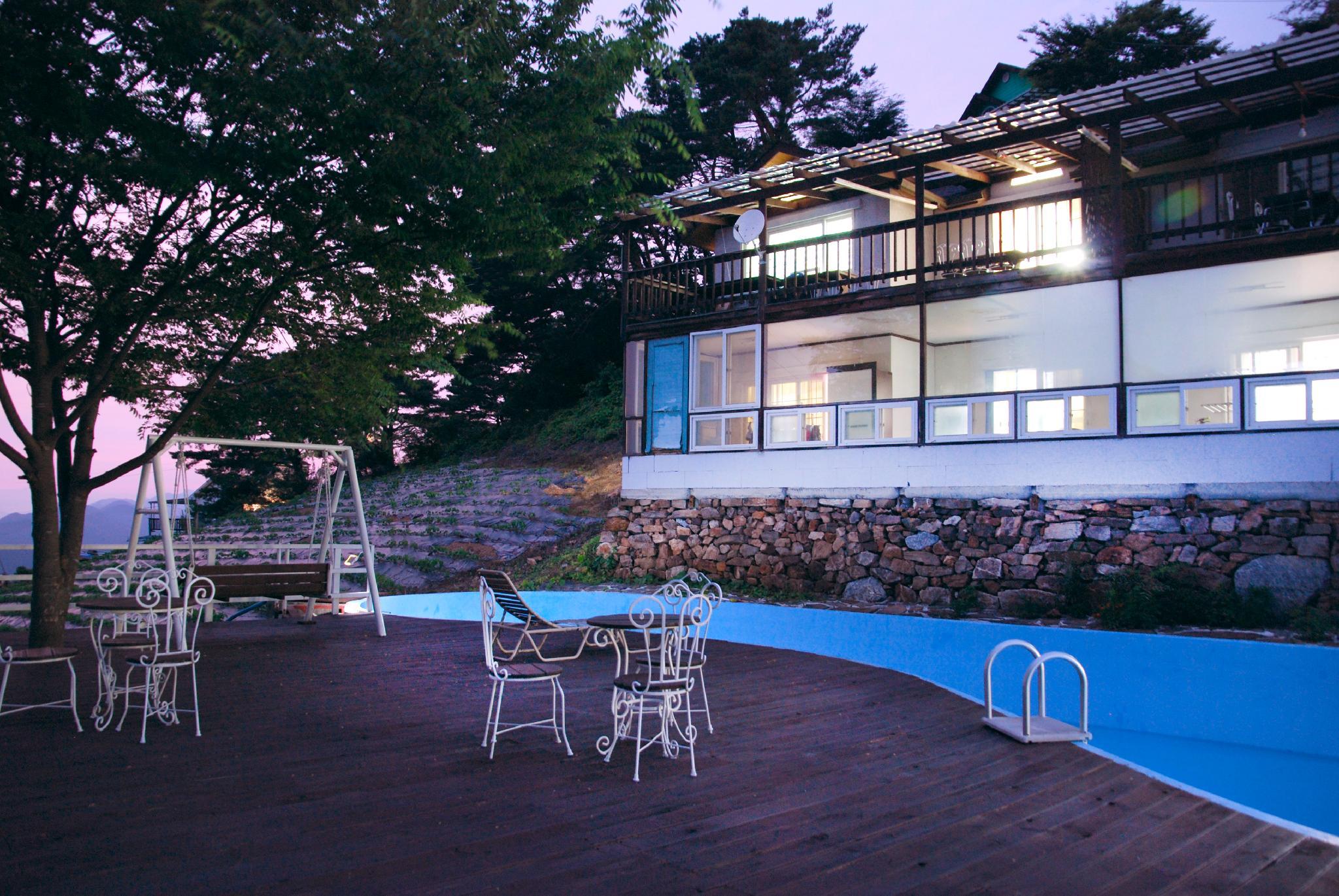 단양 마운틴 펜션 (Danyang Mountain Pension)