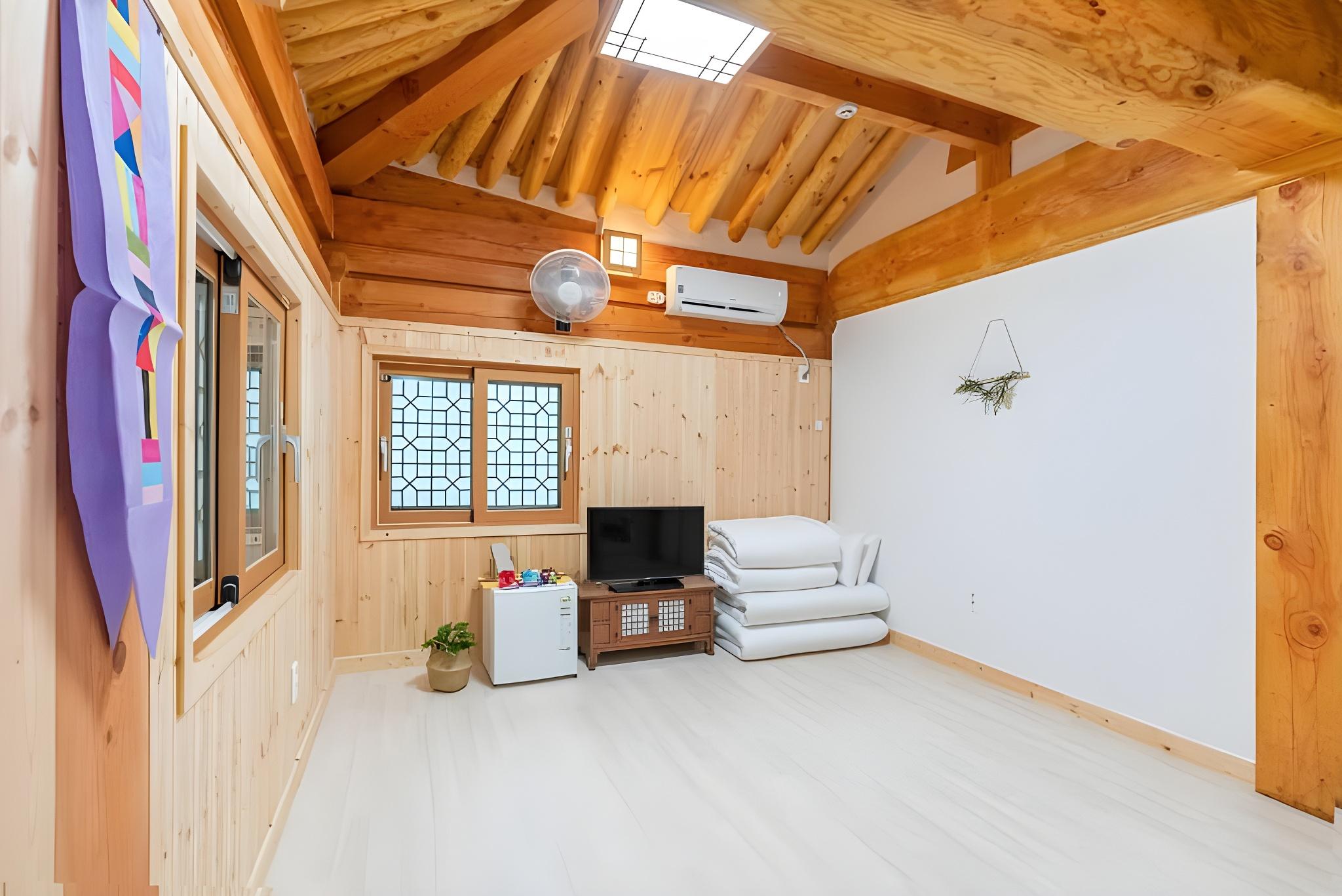 공주 고마게스트하우스펜션 (Gongju Goma Guesthouse Pension)