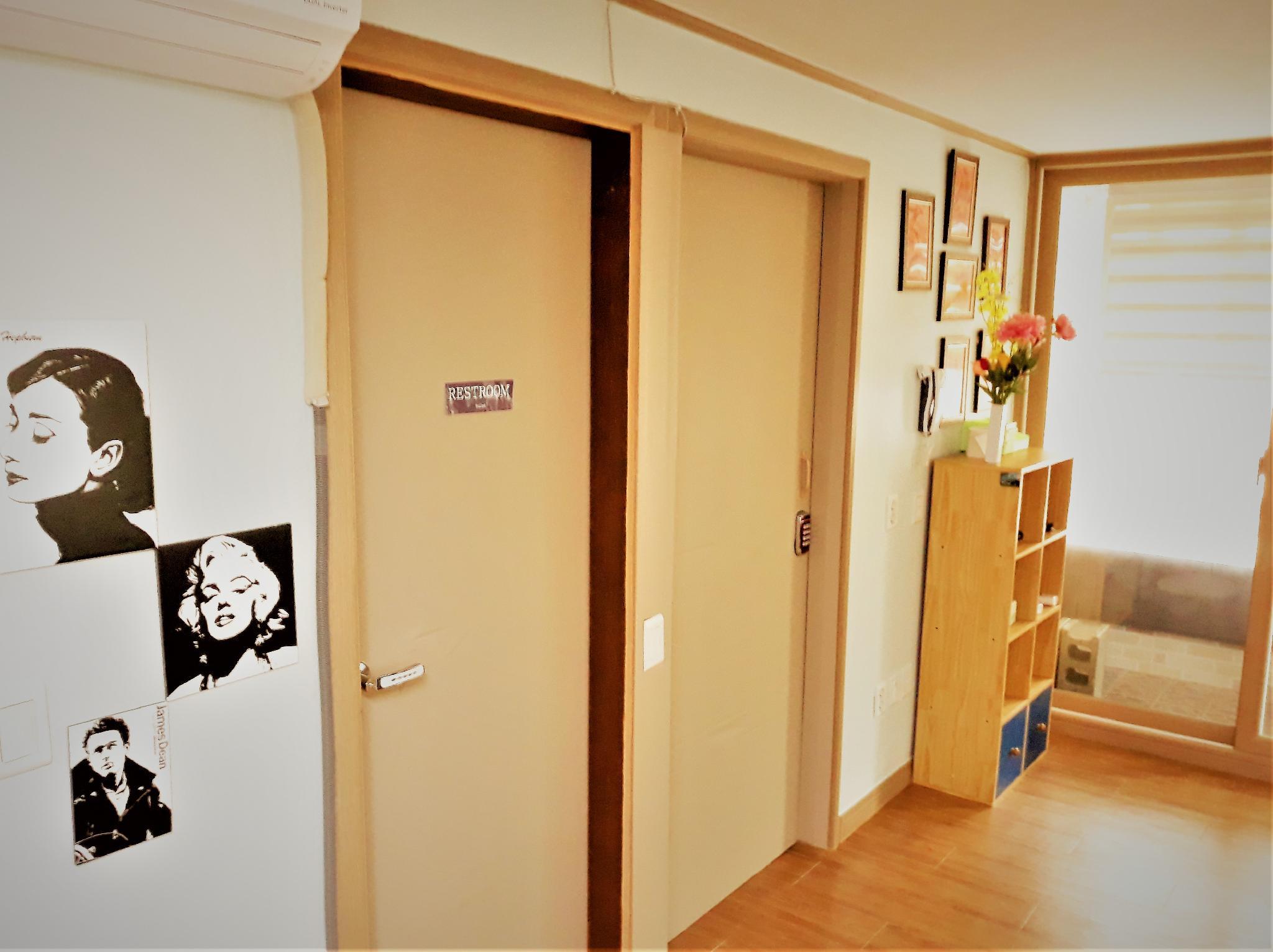 동구의 프라이빗 하우스 (84m², 침실 2개, 프라이빗 욕실 2개) (BUSAN ST. WLB GUEST HOUSE private Space 6-8 guests)