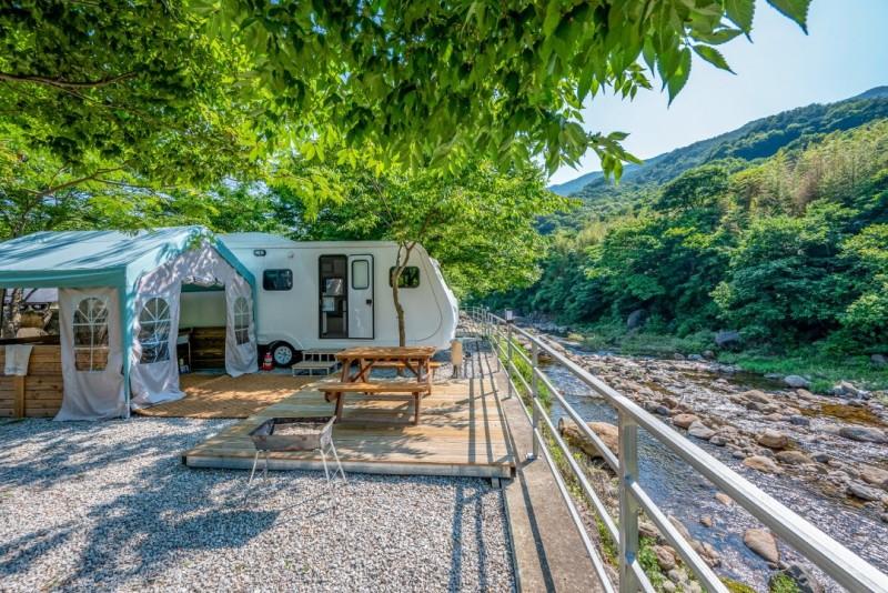 구례 지리산포레스트카라반파크 (Gurye Jirisan Forest Caravan Park)