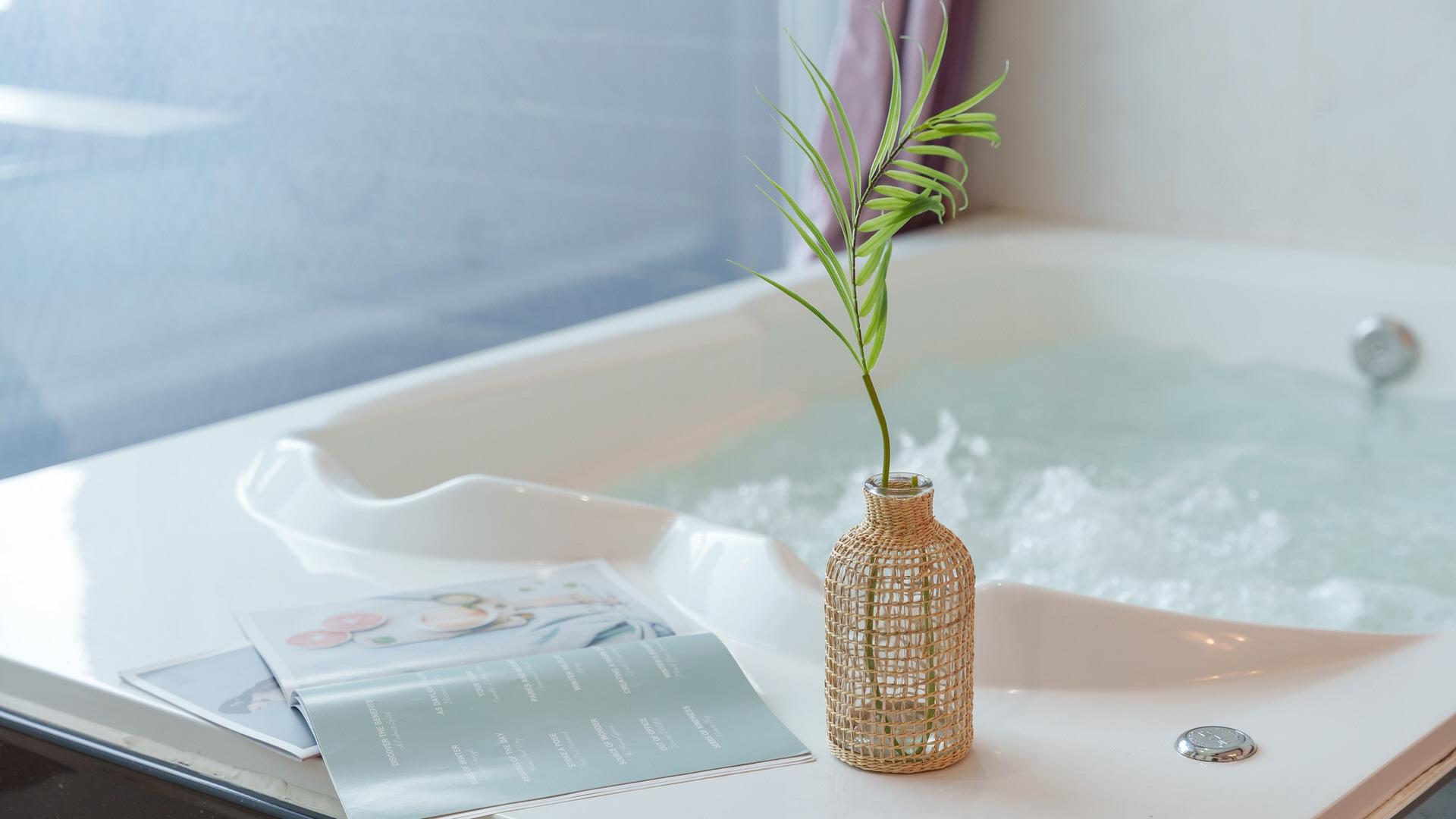 영덕 씨 앤 스파 펜션 (Youngduk Sea & Spa Pension)