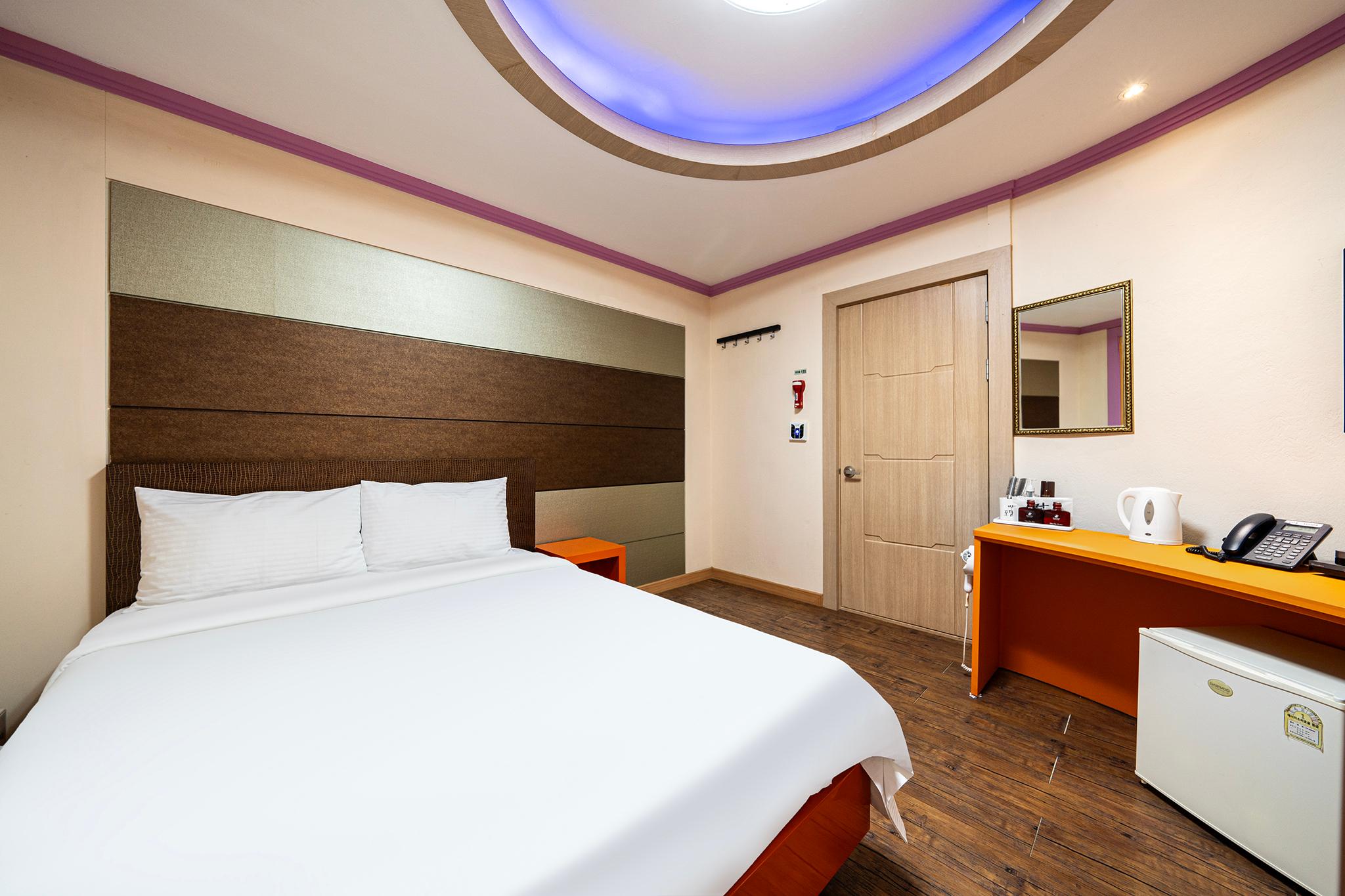 청주 오창 모텔 짝 (Cheongju Ochang Motel Jjak)