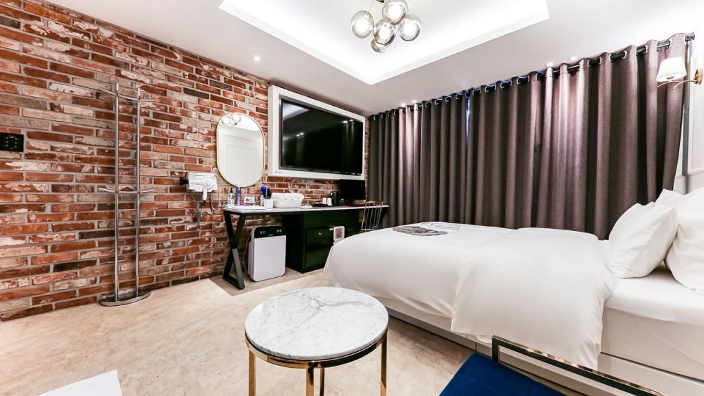 호텔 공주 (Hotel Princess)