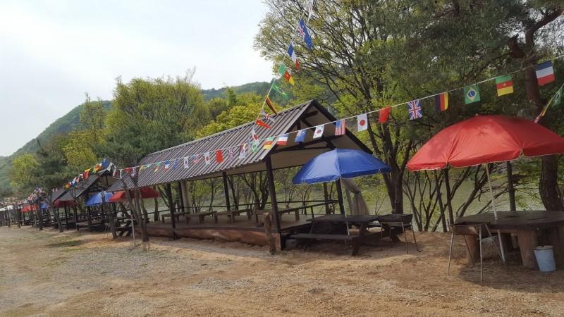괴산 화양계곡강가에펜션 (Goesan Hwayang Gyegok Gangaae Pension)