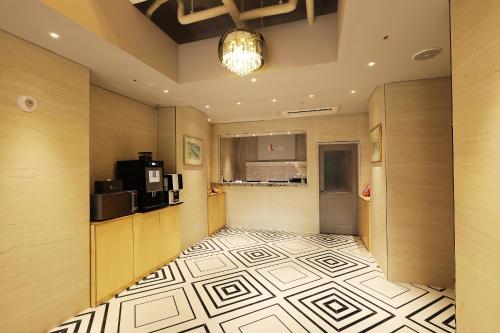 엘 타워 호텔 (El Tower Hotel)