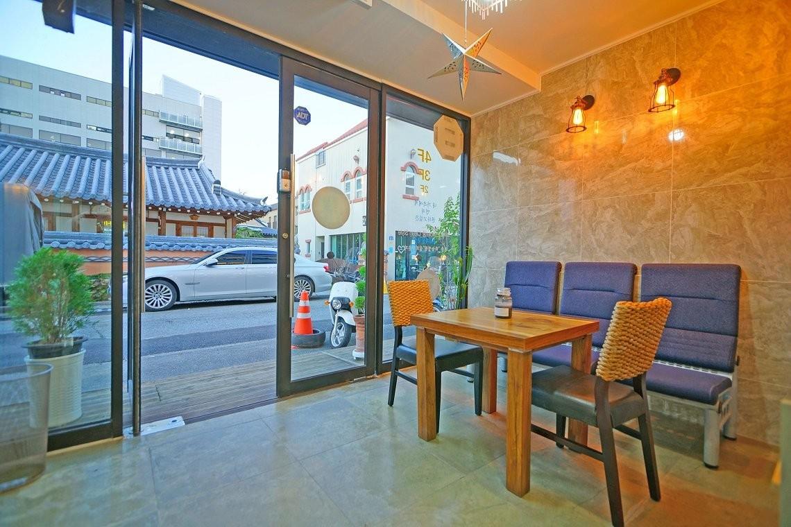 풍경 게스트 앤 호텔 (Jeonju Hanok Maeul Pungkyeong Guest and Hotel)
