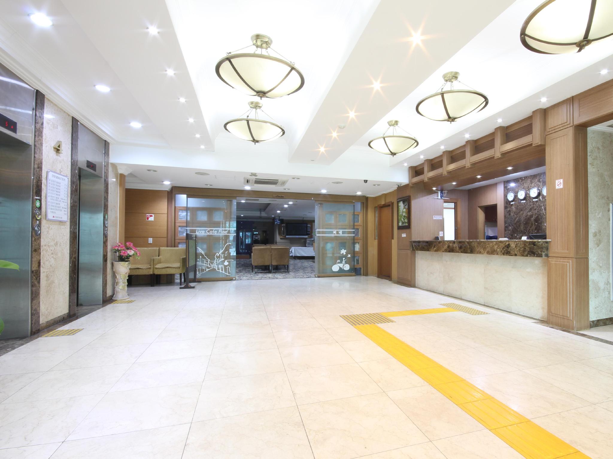 인천 관광 호텔 (Incheon Tourist Hotel)