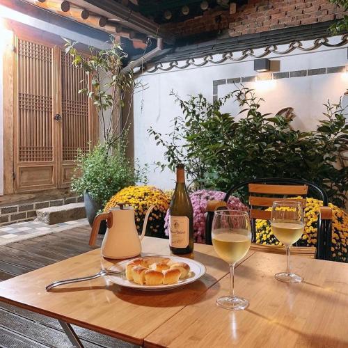 오직 한팀만 사용하는 서울 전통 한옥 JNPstay (오직 한팀만 사용하는 서울 전통 한옥 JNPstay)