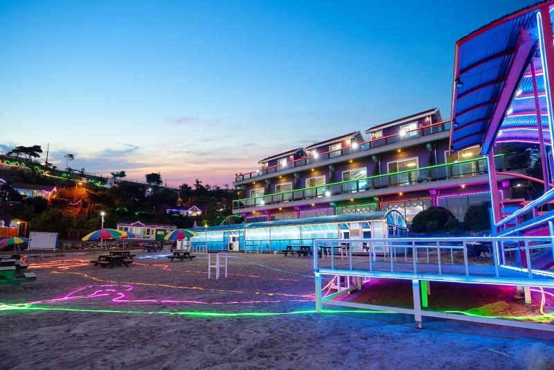 부안 샹그릴라펜션 (Buan Shangri-La Pension)