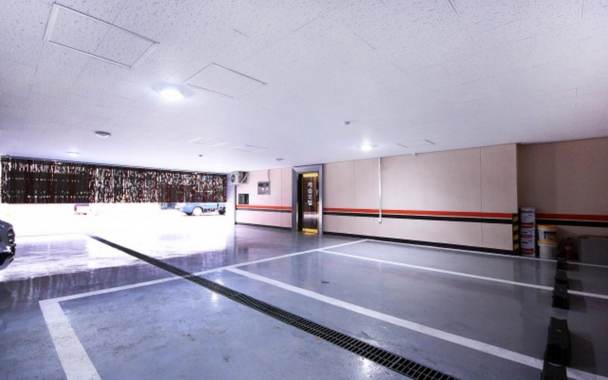 안동 캐슬 (Andong Castle)