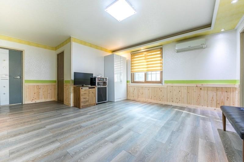 담양 솔마루펜션 (Damyang Solmaru Pension)