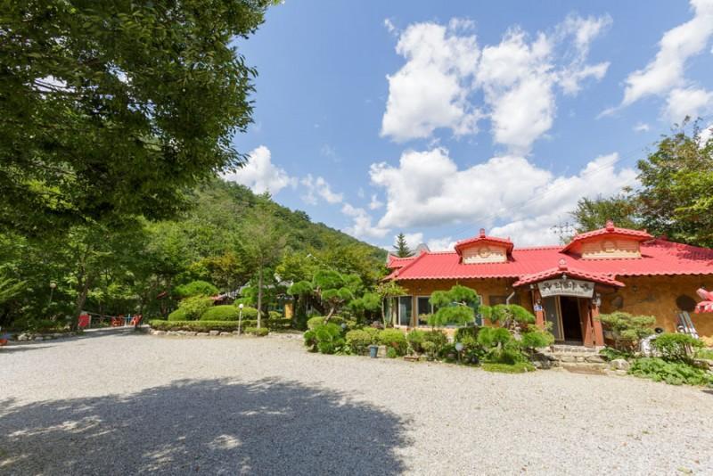 평창 우리빌리지펜션 (Pyeongchang Woori Village Pension)